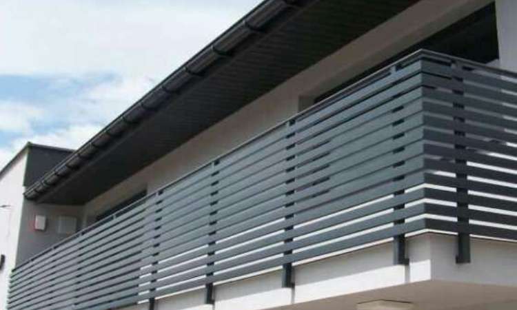 Simple grill design for balcony